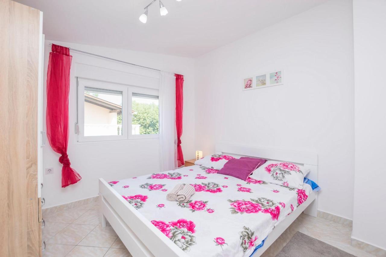 Apartment Seka Привлака Екстер'єр фото